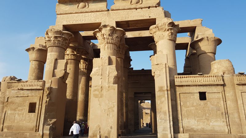 Día 10: Templos en el camino. Komombo y el museo del cocodrilo - Faraónico Egipto (6)
