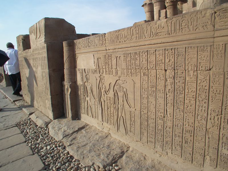 Día 10: Templos en el camino. Komombo y el museo del cocodrilo - Faraónico Egipto (30)