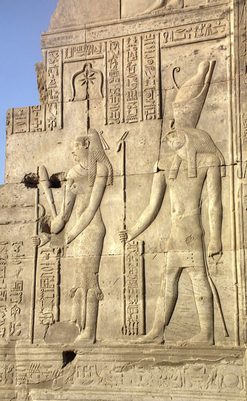 Día 10: Templos en el camino. Komombo y el museo del cocodrilo - Faraónico Egipto (16)