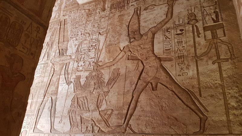 Dia 11: Abu Symbel - Faraónico Egipto (27)