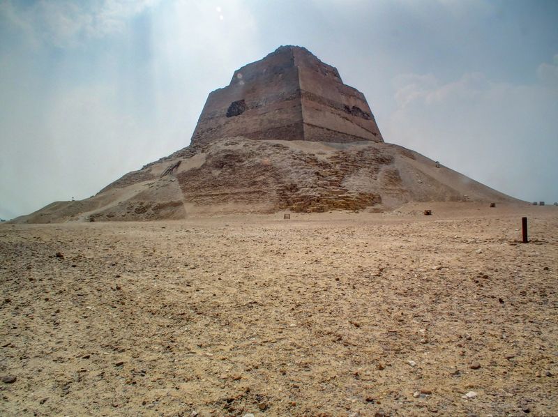 Día 14 La pirámide de Meidum - Faraónico Egipto (4)