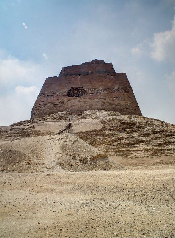 Día 14 La pirámide de Meidum - Faraónico Egipto (3)