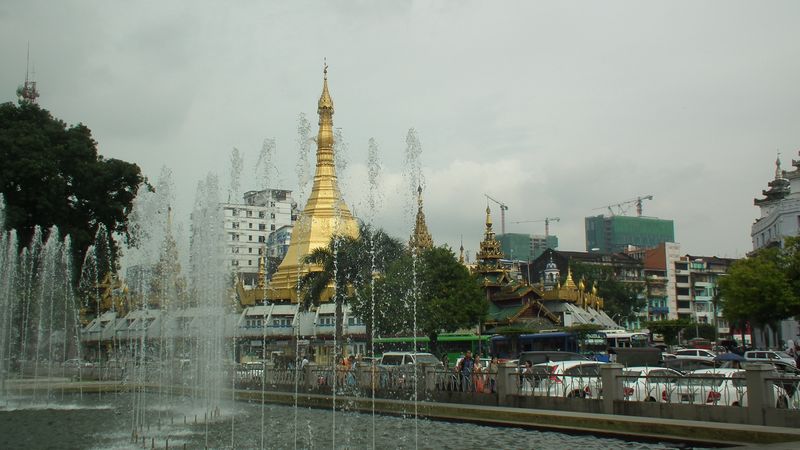 Yangon, tres días no sucesivos. - Myanmar. Hay que ir. (11)