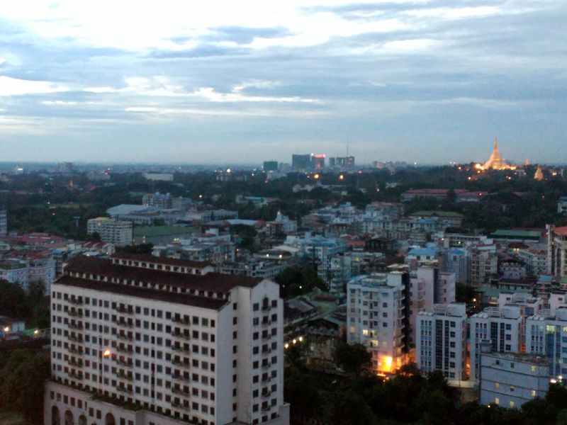 Yangon, tres días no sucesivos. - Myanmar. Hay que ir. (77)