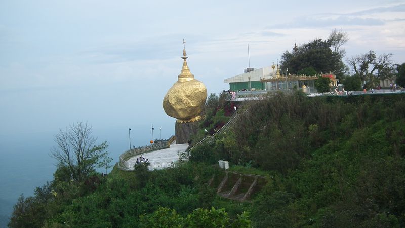 Myanmar. Hay que ir. - Blogs de Myanmar - Golden Rock, la roca equilibrista. (17)