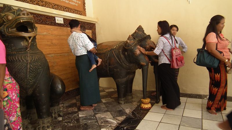 Myanmar. Hay que ir. - Blogs de Myanmar - Mandalay y otras ciudades imperiales. (79)